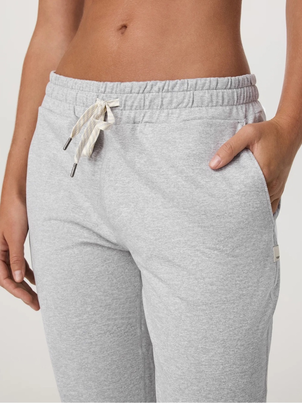 VUORI Performance Jogger NWT Size Medium - Picture 4 of 13